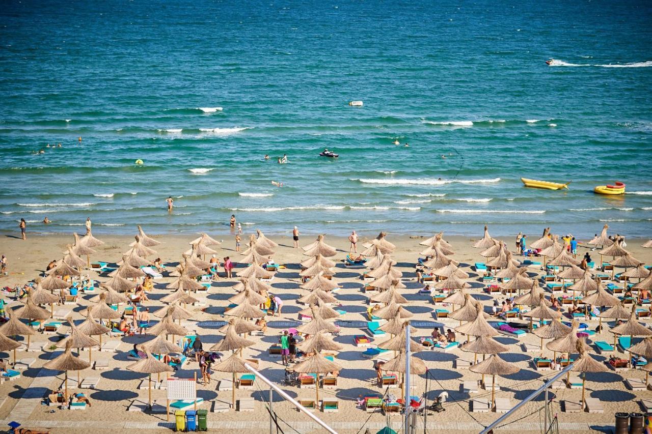 Sun Fantasea Apartment Spa N Pool Beach Resort นาโวดาริ ภายนอก รูปภาพ